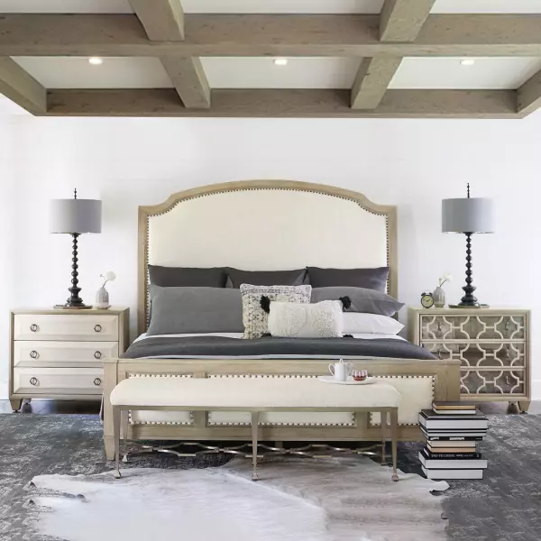 K1117 Bernhardt Santa Barbara Upholstered Sleigh Queen Bed