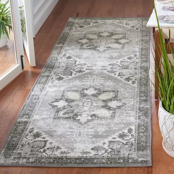 TSN102F-210 Tucson TSN102F  Green Traditional Rug